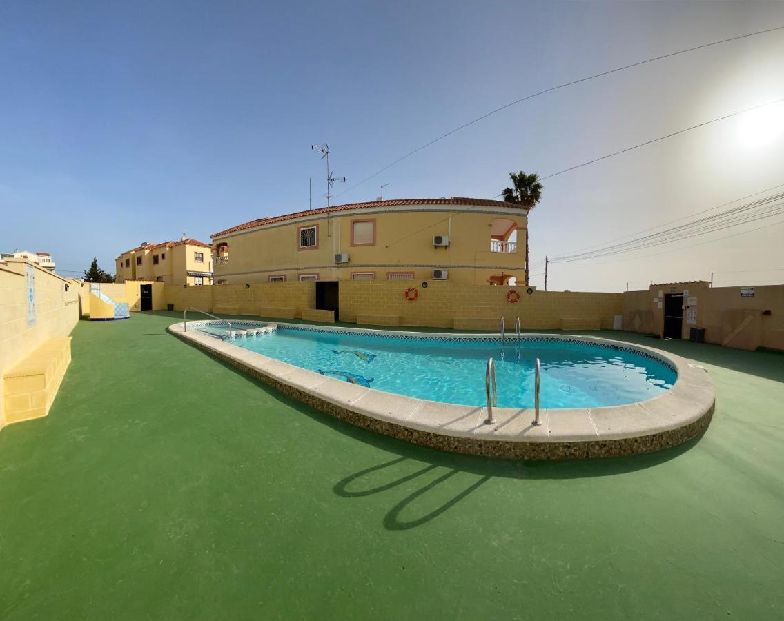 Apartamento La Siesta Torrevieja Exterior foto